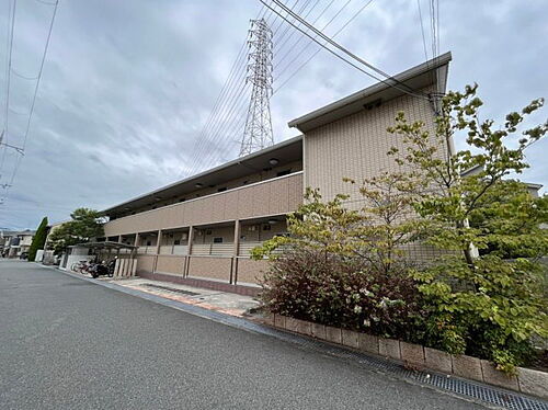 大阪府和泉市葛の葉町２丁目 2階建