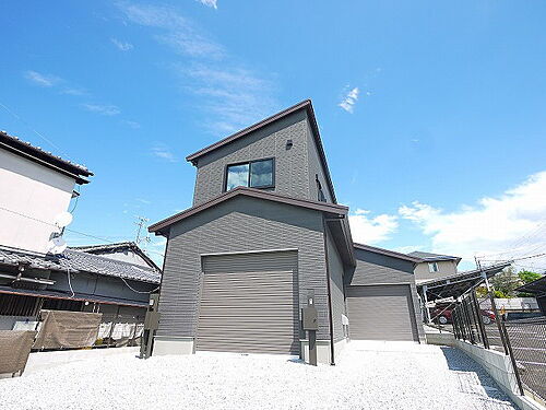 奈良県奈良市般若寺町 2階建