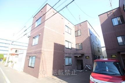 シャネル栄町弐番館 3階建