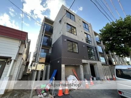 北海道札幌市東区北十四条東４丁目 4階建 