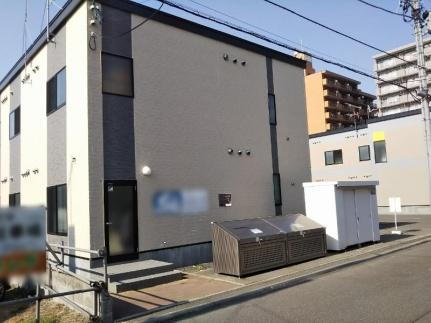 レオパレスグレイス 2階建