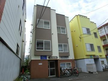 北海道札幌市豊平区平岸四条１丁目 3階建 築27年4ヶ月