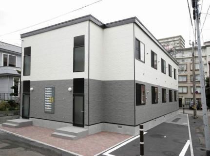 レオパレス澄川駅前 2階建