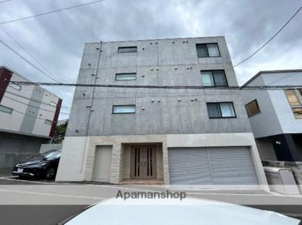 北海道札幌市白石区南郷通１６丁目北 4階建