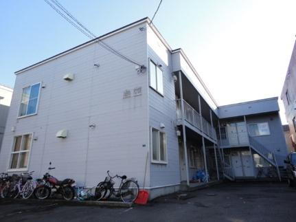 マンション森田 2階建