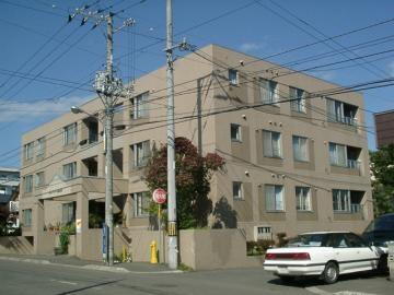 北海道札幌市中央区宮の森一条６丁目 3階建 築35年6ヶ月