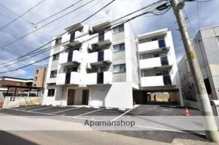 北海道札幌市西区八軒九条東２丁目 4階建
