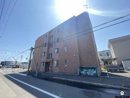 北海道札幌市白石区北郷三条３丁目 賃貸マンション