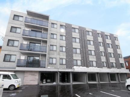 北海道札幌市中央区南十八条西１３丁目 賃貸マンション