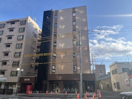 北海道札幌市中央区北二条東１２丁目 7階建 築1年未満
