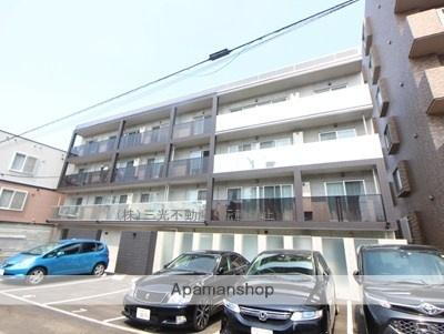 北海道札幌市中央区北九条西２１丁目 4階建