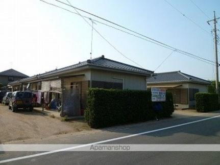 ロイヤルハウス坂本 平屋建て