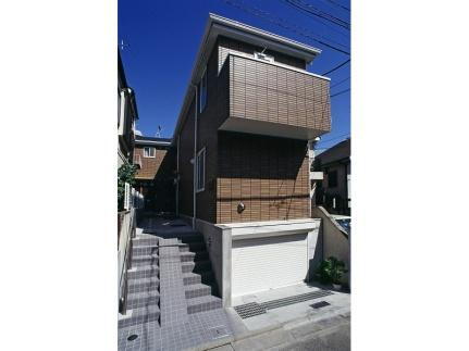レオパレス出石 2階建