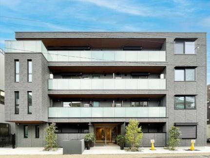 Ｖｉｌｌａ　Ｄｅｌ　Ｓｏｌ　Ｖ 4階建