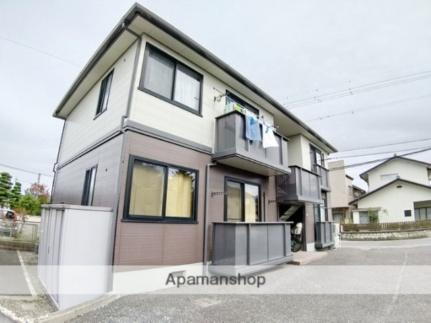 長野県松本市鎌田１丁目 2階建