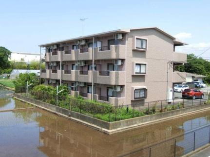静岡県駿東郡長泉町竹原 3階建 築23年9ヶ月
