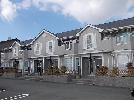 三重県四日市市西富田町 賃貸アパート