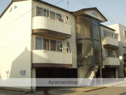 コート下大行寺 3階建