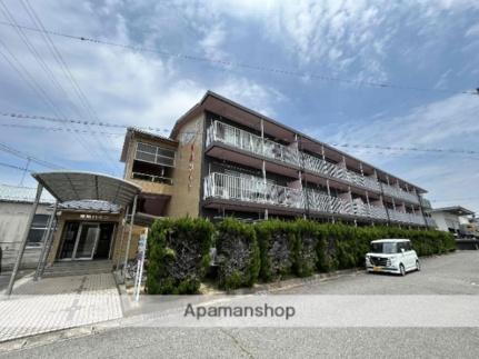 滋賀県東近江市山路町 3階建