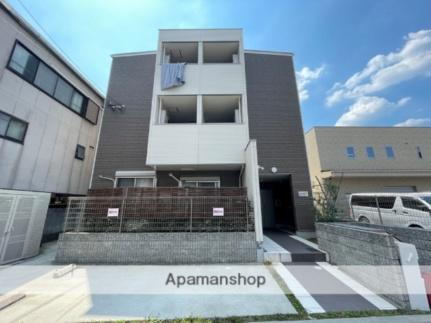 大阪府寝屋川市高柳３丁目 築7年3ヶ月 3階建