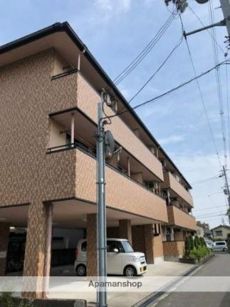 大阪府高槻市氷室町２丁目 3階建