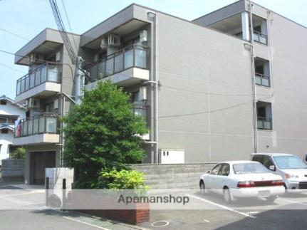 大阪府高槻市西真上１丁目 4階建