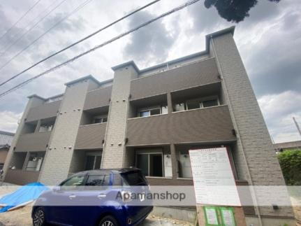 大阪府寝屋川市大谷町 3階建 