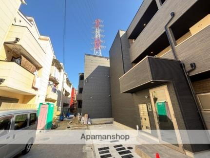 大阪府門真市大池町  3階建