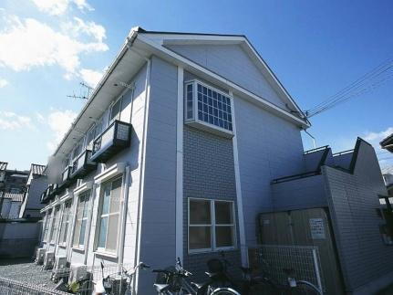 レオパレスＲＡＦＦＩＮＡＴＯＩ 2階建