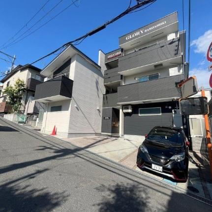 兵庫県川西市寺畑１丁目 3階建 築6年10ヶ月