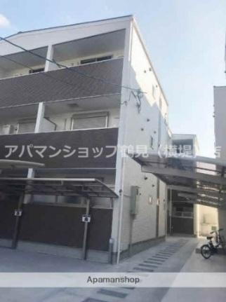 大阪府門真市三ツ島５丁目 3階建