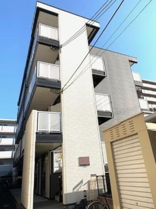 レオパレスドゥジェーム鳴尾 4階建