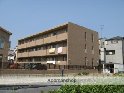 兵庫県西宮市柳本町 3階建