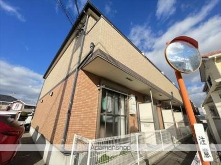 和歌山県和歌山市秋月 2階建