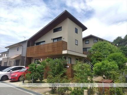 和歌山県和歌山市和歌浦南３丁目 2階建