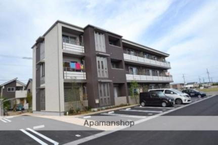 岡山県岡山市北区西崎２丁目 3階建