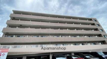 岡山県岡山市北区三門東町 6階建