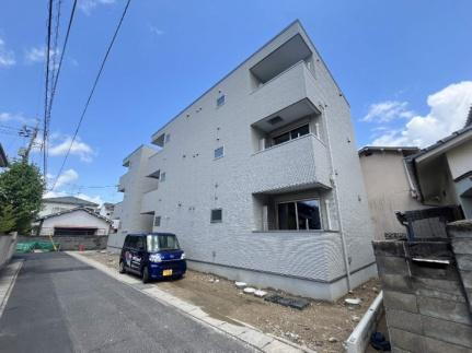 岡山県岡山市北区西崎１丁目 3階建