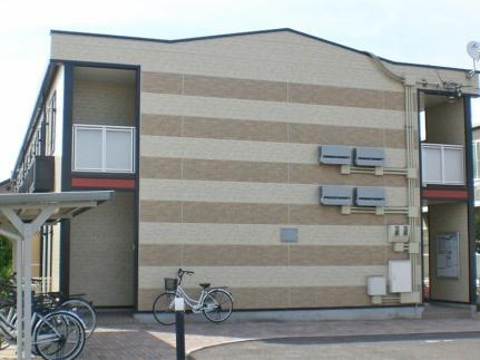 レオパレスグリーンコート 2階建