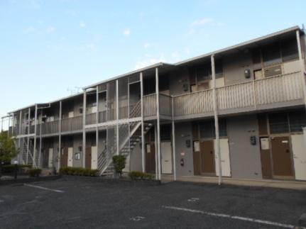 レオパレスエトワール中庄 2階建