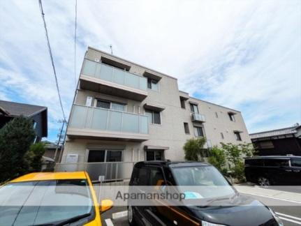 岡山県倉敷市新田 3階建