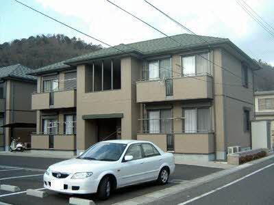 岡山県井原市下出部町１丁目 2階建