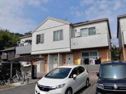広島県三原市沼田東町片島 2階建