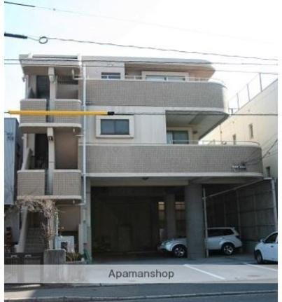 広島県広島市中区光南３丁目 3階建