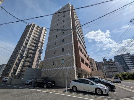 広島県広島市中区西白島町 10階建