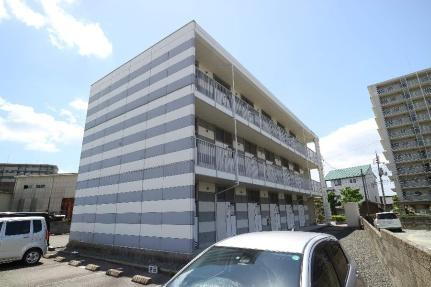 レオパレス千日一丁目 3階建