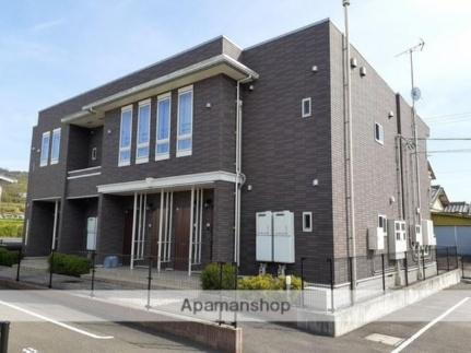 香川県高松市新田町甲 2階建 築8年6ヶ月