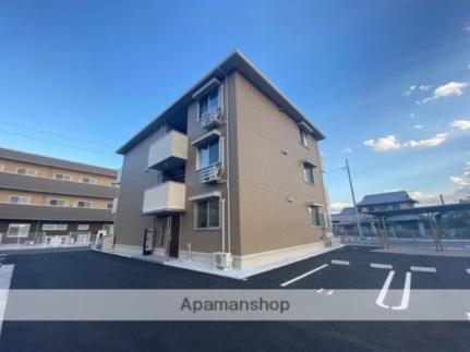 香川県高松市三名町 3階建 築1年10ヶ月