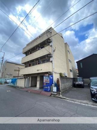 香川県高松市中央町 4階建