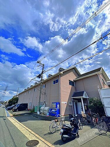 大阪府和泉市葛の葉町２丁目 2階建